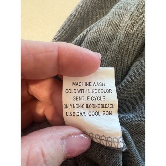 Amaryllis Women's Gray Plus Size Boat Neck Blouse Size 1X - Picture 5 of 8